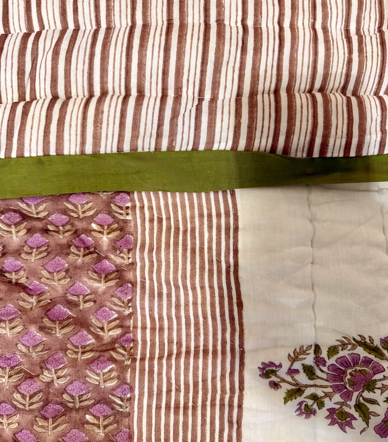 T001_8 Quilt Jaipur Essence (Mocca Mousse Dream Collection) – Bild 1
